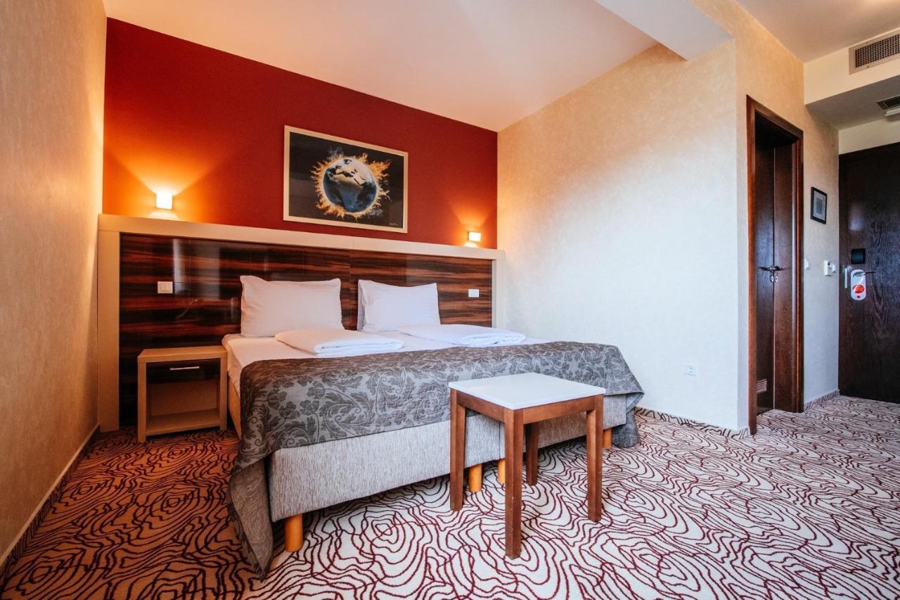 Hotel Terra Новалья Экстерьер фото
