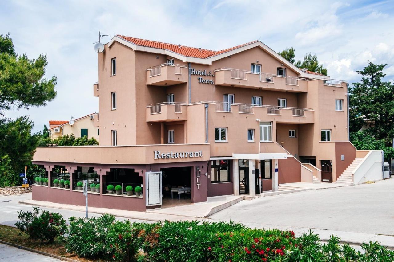Hotel Terra Новалья Экстерьер фото